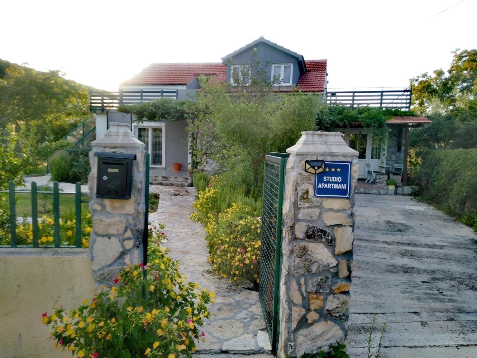 Banin Skradin Quarto foto